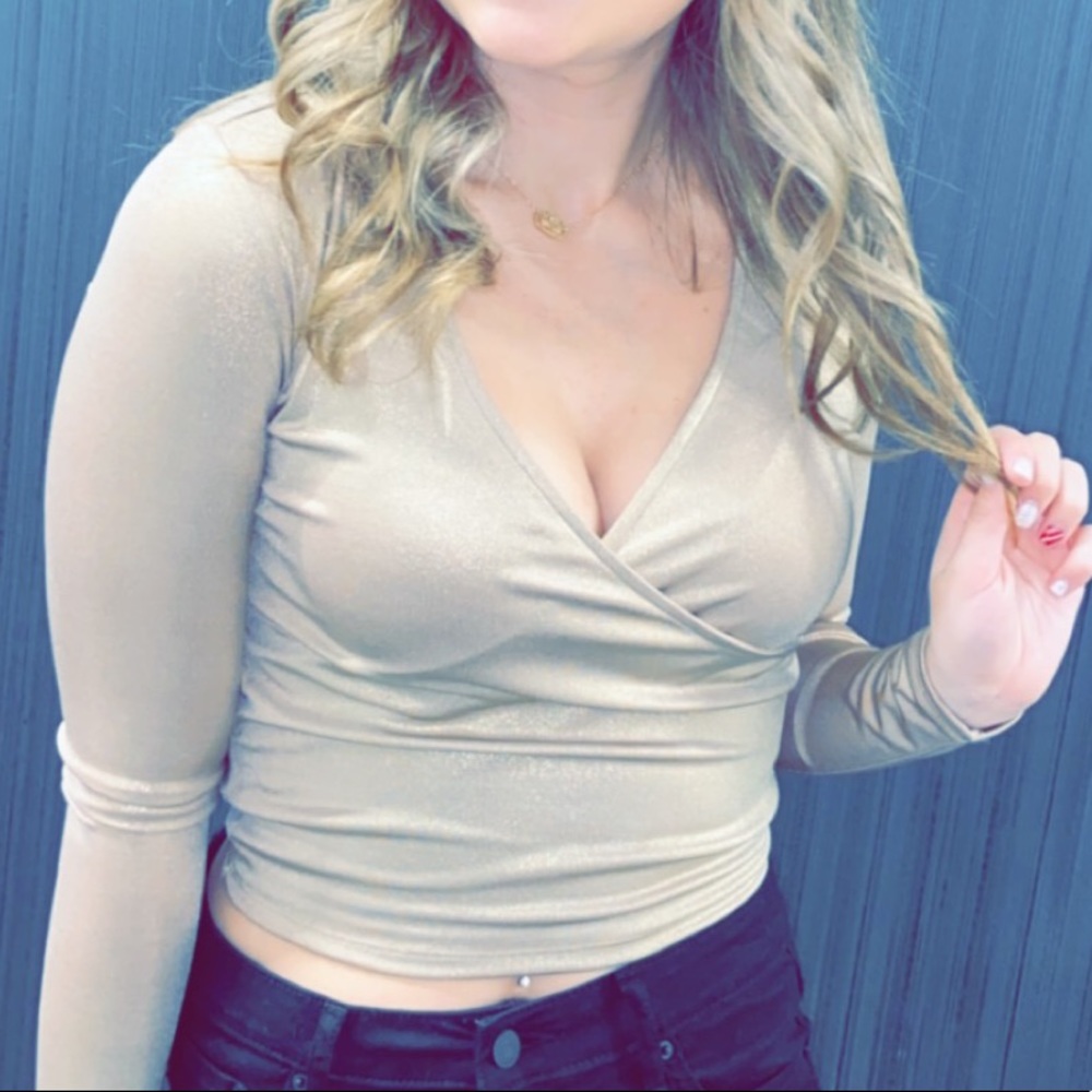 Gold glittery top